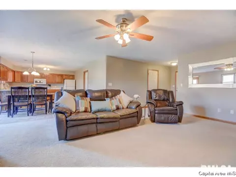 2409 Harrier Rd, Springfield, IL 62711 photo 9
