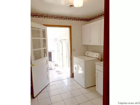 418 E Walnut St, Dawson, IL 62520 photo 15