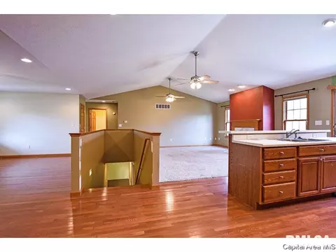 3116 Red Oak Ln, Springfield, IL 62712 photo 11