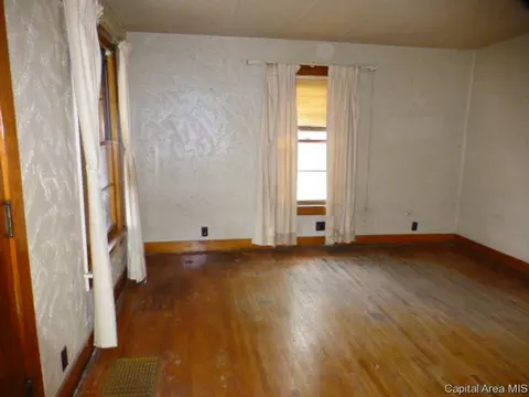 1923 N 9th Street St, Springfield, IL 62702 photo 2
