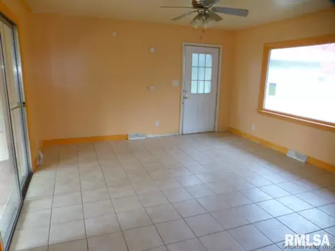 42 Horseshoe Dr, Springfield, IL 62702 photo 6