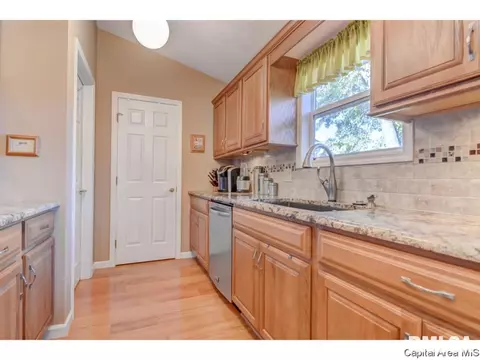 2519 Austin Dr, Springfield, IL 62704 photo 15