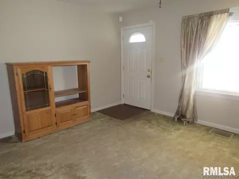 2323 S 1st St, Springfield, IL 62704 photo 11