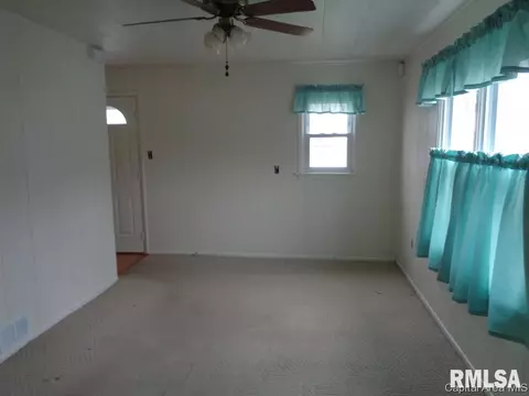 2323 S 1st St, Springfield, IL 62704 photo 18