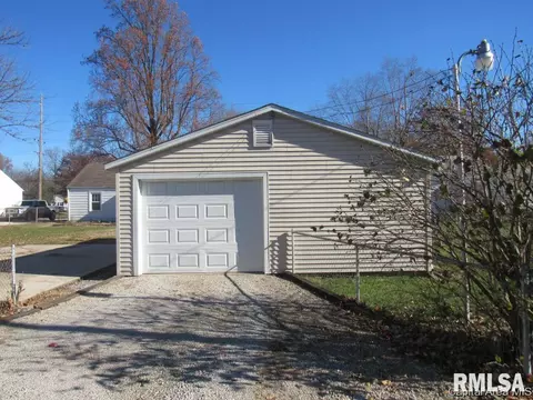 2323 S 1st St, Springfield, IL 62704 photo 24