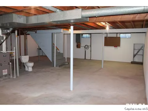 1840 Albert, Springfield, IL 62702 photo 23