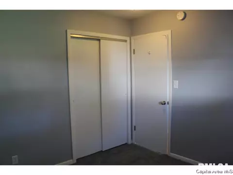 1840 Albert, Springfield, IL 62702 photo 12