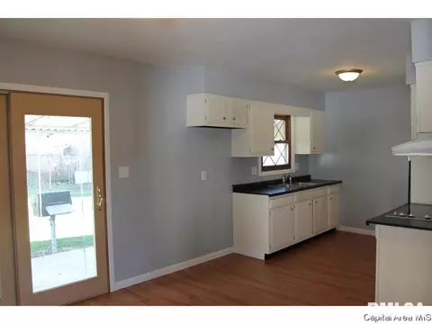 1840 Albert, Springfield, IL 62702 photo 7