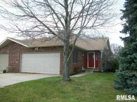 2617 Chase Dr, Springfield, IL 62704 photo 1