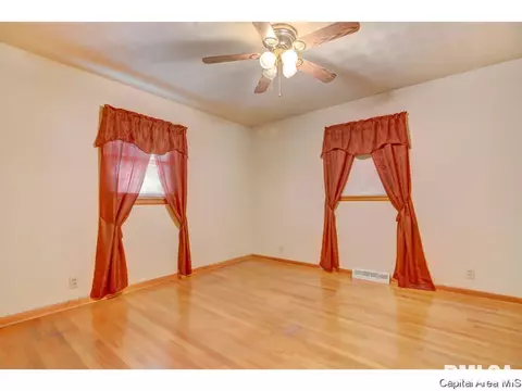26 W Bel Aire Dr, Springfield, IL 62703 photo 20