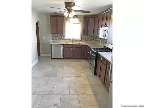 1913 N 22nd St, Springfield, IL 62702 photo 5