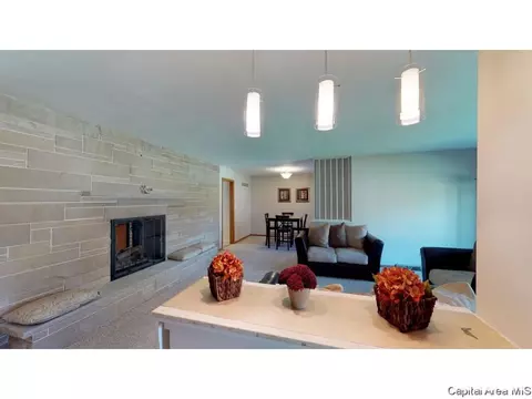2064 Huntleigh Rd, Springfield, IL 62704 photo 5