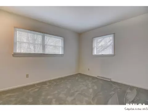 130 Pinehurst Dr, Springfield, IL 62704 photo 22