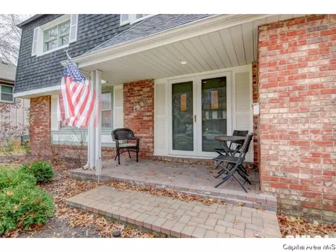 130 Pinehurst Dr, Springfield, IL 62704 photo 2