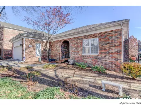 108 Timberridge Dr, Springfield, IL 62702 photo 2