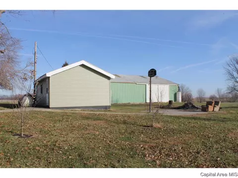7166 E Montgomery Rd, Pawnee, IL 62558 photo 22