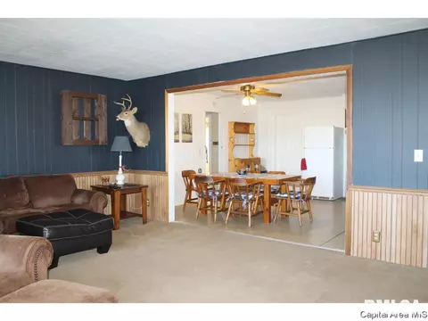 7166 E Montgomery Rd, Pawnee, IL 62558 photo 3