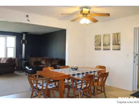 7166 E Montgomery Rd, Pawnee, IL 62558 photo 7