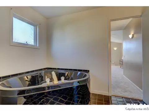 1129 Bridle Path, Springfield, IL 62712 photo 17