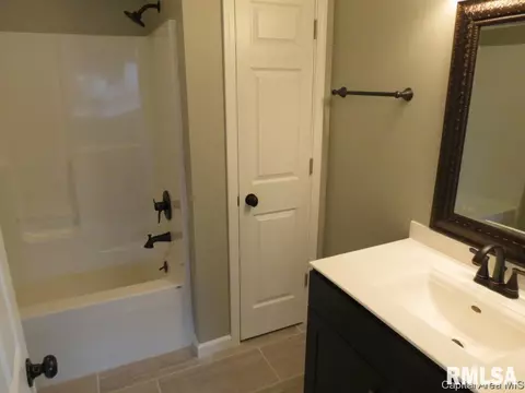120 Davinci Dr, Springfield, IL 62703 photo 10