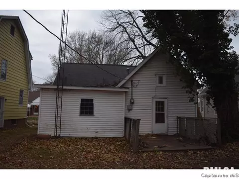 536 S Park Ave, Springfield, IL 62704 photo 2