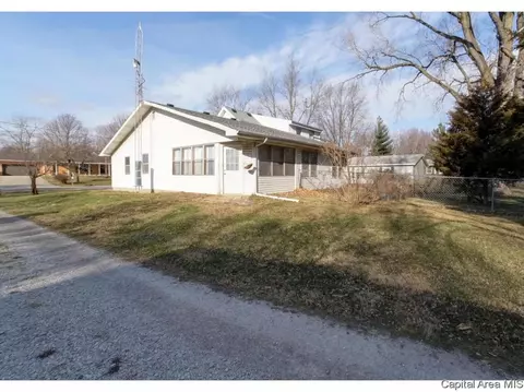 1740 N 32nd St, Springfield, IL 62702 photo 4