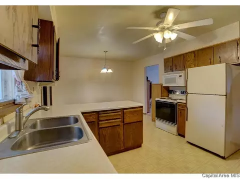 1740 N 32nd St, Springfield, IL 62702 photo 23