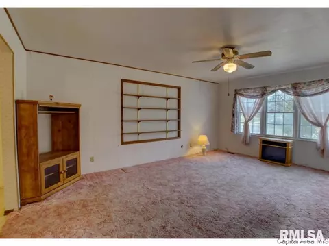 1740 N 32nd St, Springfield, IL 62702 photo 9