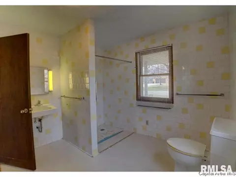 1740 N 32nd St, Springfield, IL 62702 photo 15