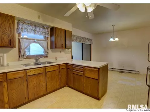 1740 N 32nd St, Springfield, IL 62702 photo 20