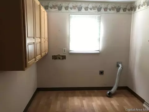 2328 Grinnell Dr, Springfield, IL 62704 photo 7