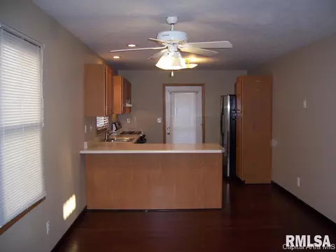2832 Cronin, Springfield, IL 62711 photo 4