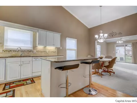 7111 Piper Glen Dr, Springfield, IL 62711 photo 10