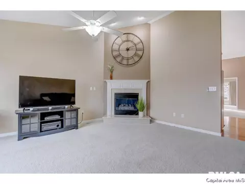 7111 Piper Glen Dr, Springfield, IL 62711 photo 4
