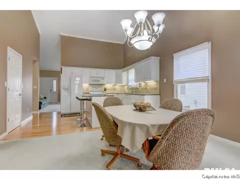 7111 Piper Glen Dr, Springfield, IL 62711 photo 13