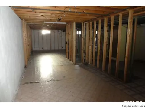 2105 Stonehenge Rd, Springfield, IL 62702 photo 18