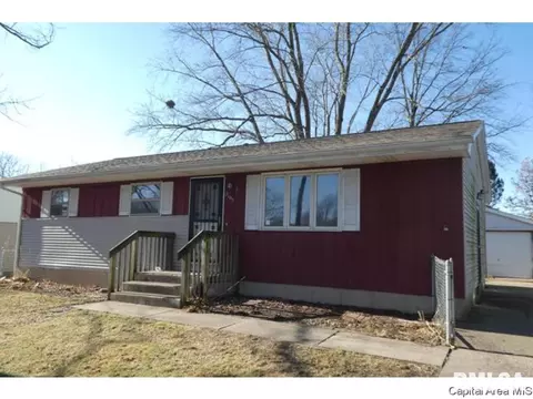 2105 Stonehenge Rd, Springfield, IL 62702 photo 1