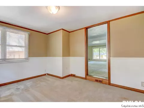 2130 Greenbriar Rd, Springfield, IL 62704 photo 6