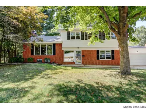2130 Greenbriar Rd, Springfield, IL 62704 photo 1