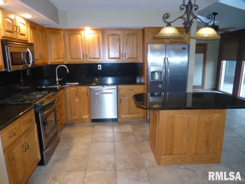 100 Trillium Ln, Springfield, IL 62707 photo 7