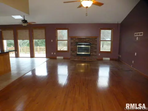 100 Trillium Ln, Springfield, IL 62707 photo 4