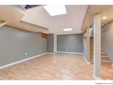 2052 N 5th St, Springfield, IL 62702 photo 29