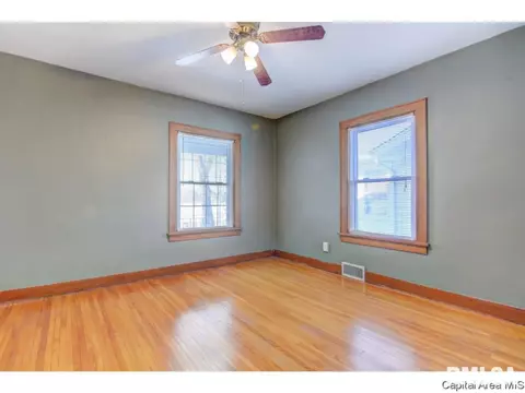 2052 N 5th St, Springfield, IL 62702 photo 19