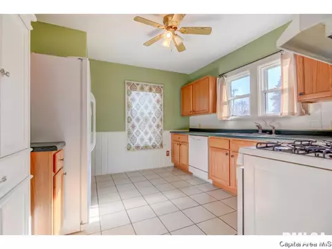 2052 N 5th St, Springfield, IL 62702 photo 15