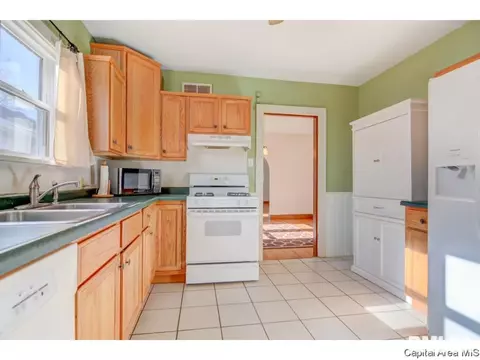 2052 N 5th St, Springfield, IL 62702 photo 14