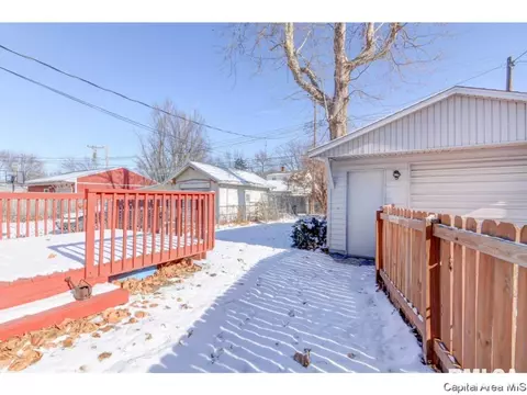 2052 N 5th St, Springfield, IL 62702 photo 33