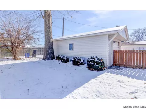 2052 N 5th St, Springfield, IL 62702 photo 35