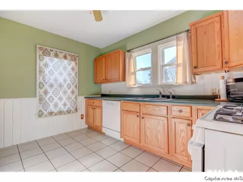 2052 N 5th St, Springfield, IL 62702 photo 13