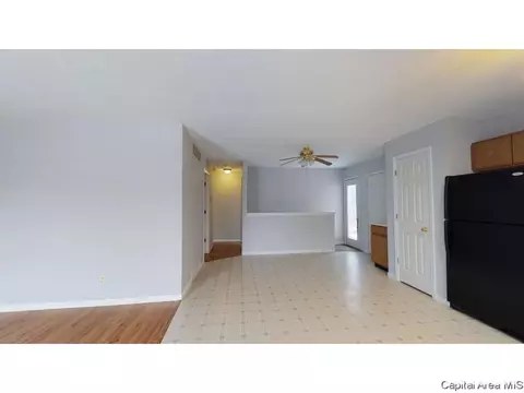 1521 Maureen Ct, Springfield, IL 62702 photo 2