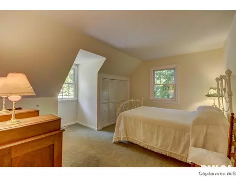 1909 Outer Park Dr, Springfield, IL 62704 photo 17